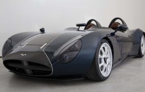 البته این جاده یکپارچهسازی با سیستمعامل ایتالیایی دارای یک فندک سیگار است