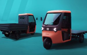 سه چرخ اول فیات این کامیون تحویل فوق العاده زیبا است